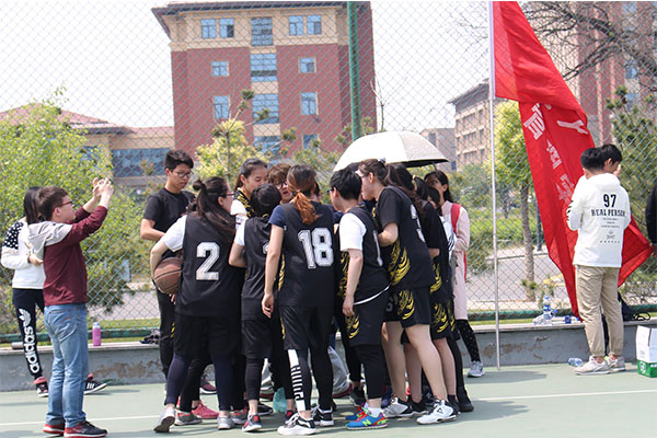 恭祝bet36365官网于bet36365路检测中心女子篮球赛中首战告捷