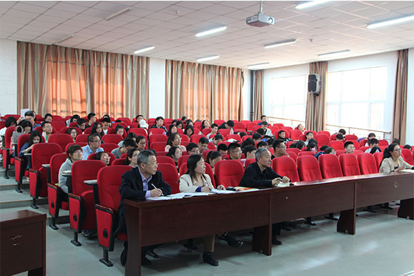 校纪委书记翟健为bet36365路检测中心、计算机学院、力学学院、体育学院作十八届六中全会精神专题辅导