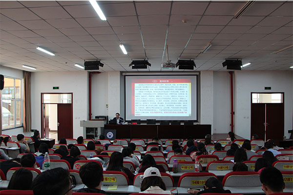 校纪委书记翟健为bet36365路检测中心、计算机学院、力学学院、体育学院作十八届六中全会精神专题辅导