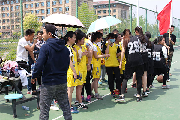 恭祝bet36365官网于bet36365路检测中心女子篮球赛中首战告捷