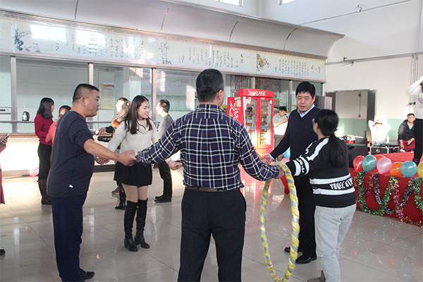 bet36365官网举行教职工迎新年茶话会